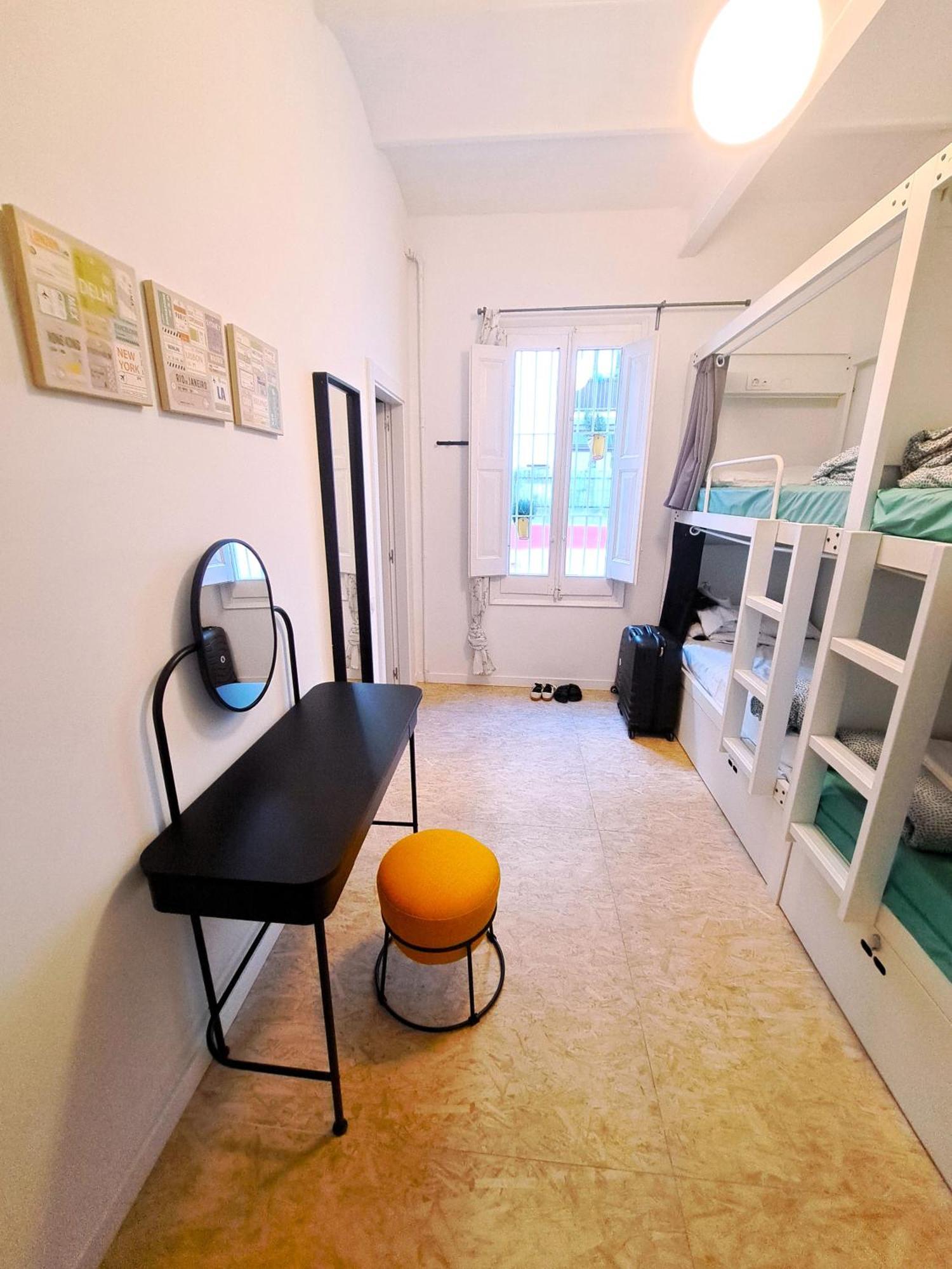 Bed 4-Bed Female Dormitory Room Private Bathroom,1652770504:JPEG